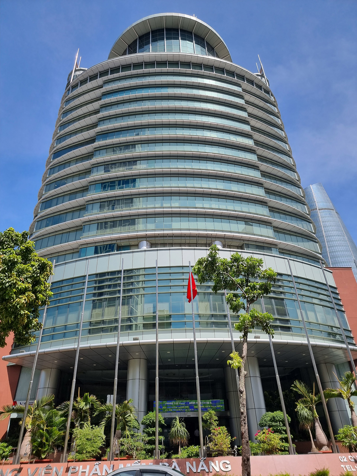 24. Tòa nhà Công Viên Phần Mềm (Software Park Tower) – văn phòng cho thuê Đà Nẵng