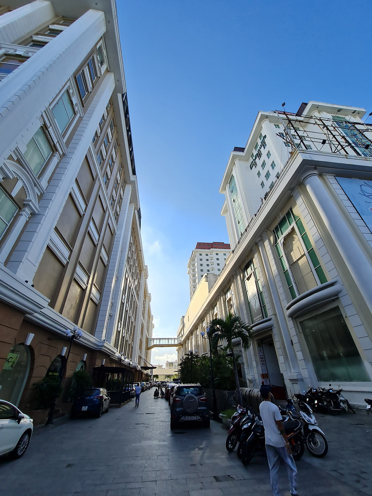 Tòa nhà Parkson Hùng Vương (Block B2 Vĩnh Trung Plaza)