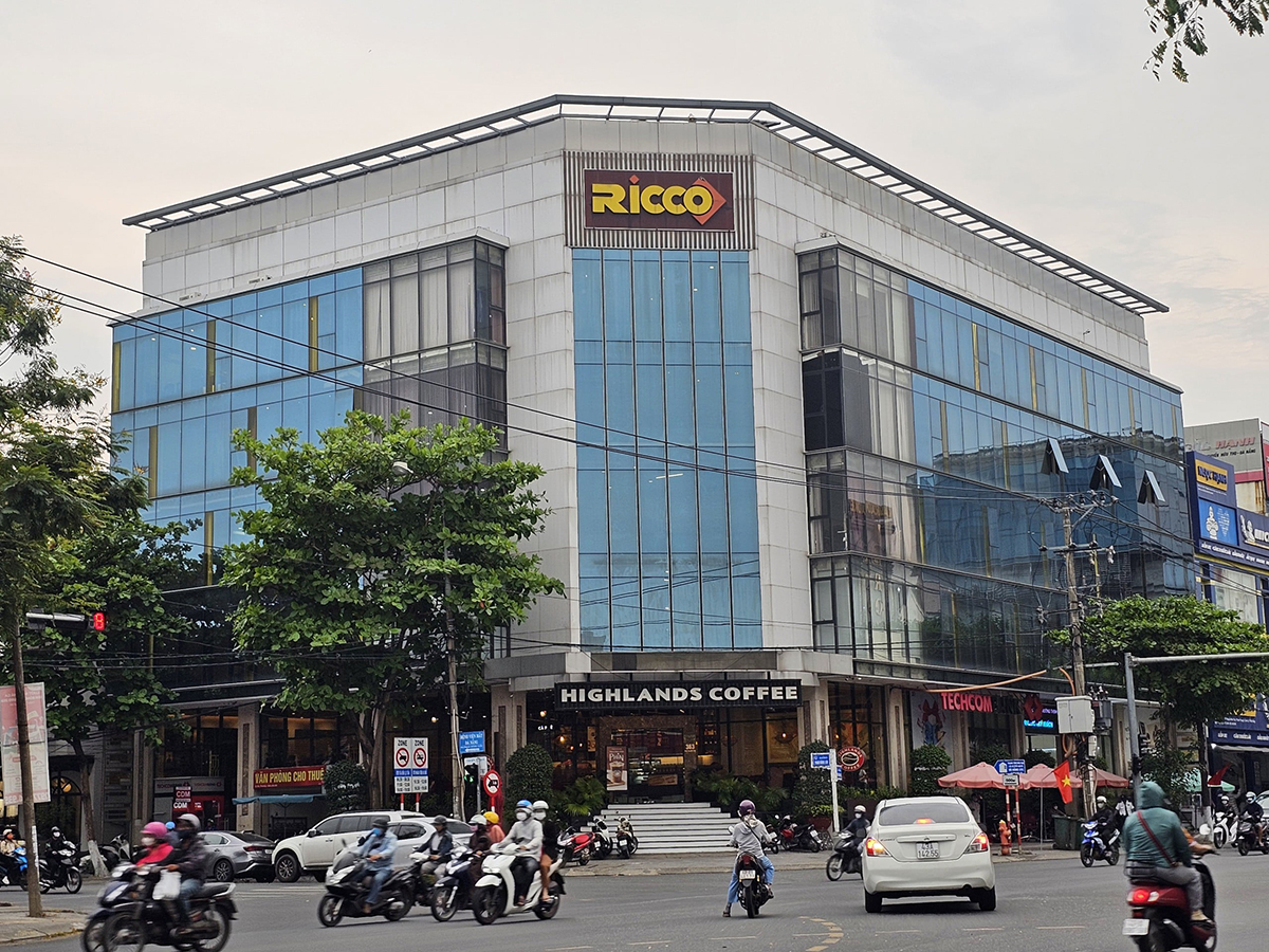22. Tòa nhà cho thuê văn phòng Ricco – Nguyễn Hữu Thọ